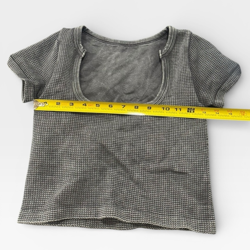 Altar’d State Gray Square Neck Waffle Women’s T-Shirt Size Medium - Picture 5 of 7